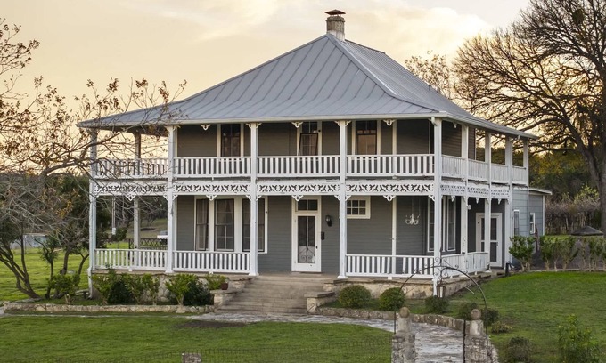 Boerne Casa | Historic 2 Bed Farmhouse: Mountain Views|Firepit