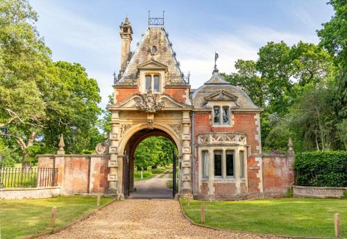 New Forest District Casa | Historic 2 bed gatehouse in private parkland