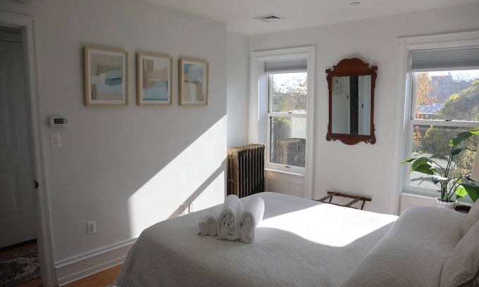 Crown Heights Casa | Historic 2-Bedroom Charm in Crown Heights.