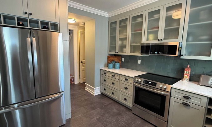 Owosso Condominio | Historic 2-bedroom condo in Owosso