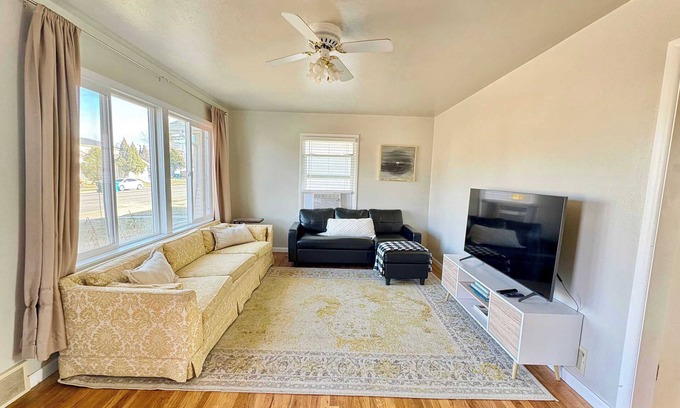 Pocatello Apartamento | Historic 2 bedroom home in Old Town-main floor