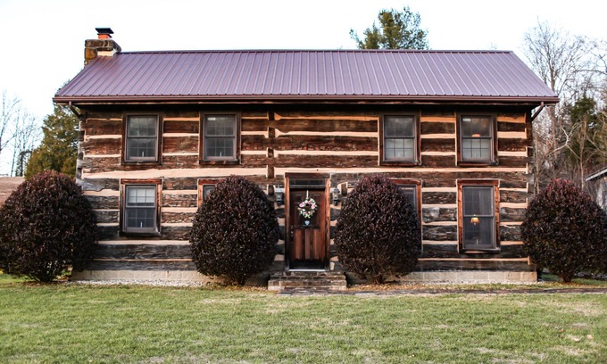 Gnaw Bone Cabina | Historic 3 bedroom cabin on 110 acres