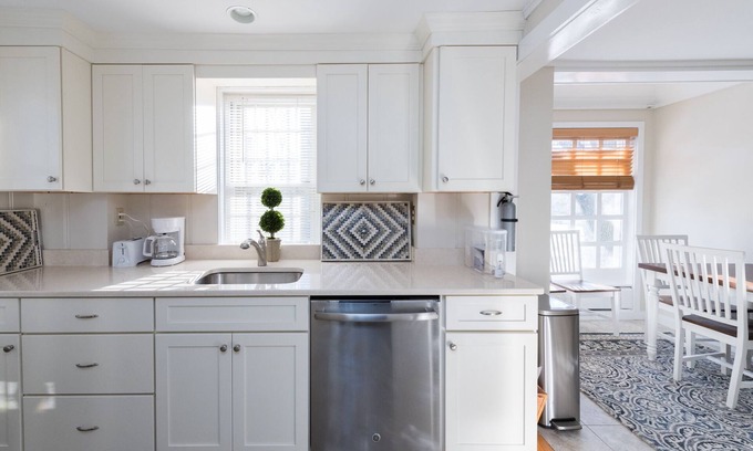 Historic Hill Casa | Historic 4-Bedroom Home in the Heart of Newport