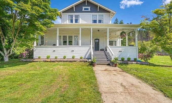 Marion County Casa | Historic 6-bedroom Home