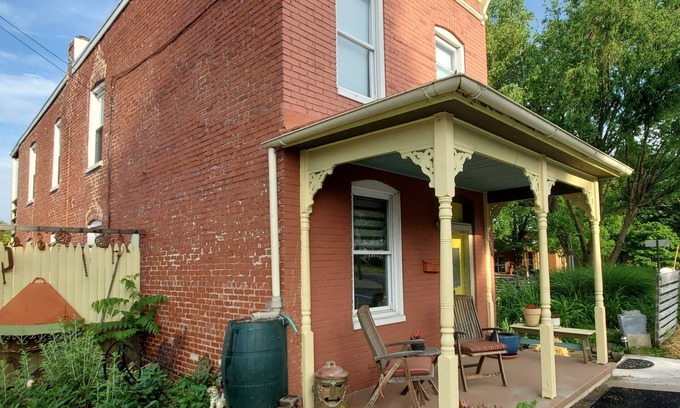 Frederick Casa | Downtown Frederick Cozy Winter Hideaway, Sleeps 6 w/ OSP
