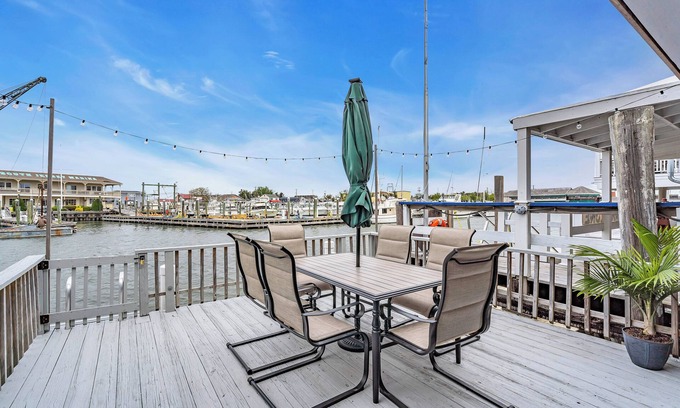 Cape May Casa | Historic Boat House on "The Water's Edge" of Cape May Harbor