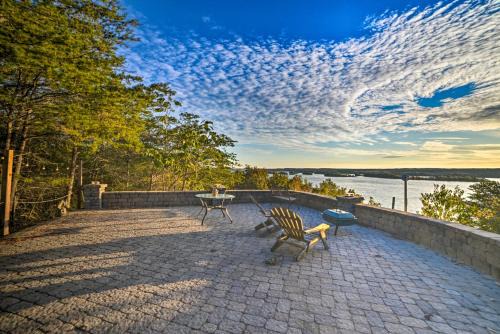 Waverly Casa | Historic Cabin with Stunning Kentucky Lake View