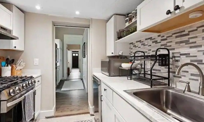 Black Pearl Casa | Historic Charm | Cafes/Bars | Walk to St. Charles