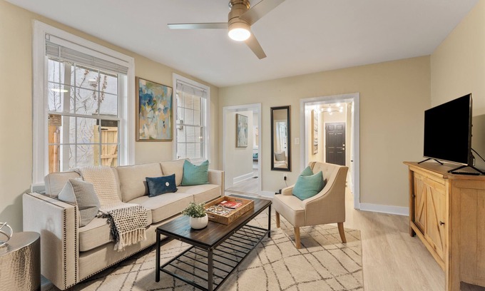 Downtown Condominio | Historic Charm Downtown Frederick