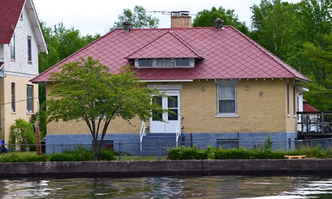 Lake Linden Casa | Histórica estación de guardacostas en Keweenaw Bay, a poca distancia de la playa!