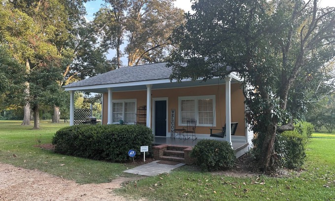 Natchez Cabaña | Historic cottage privately situated on the grounds of the Foster Mounds.