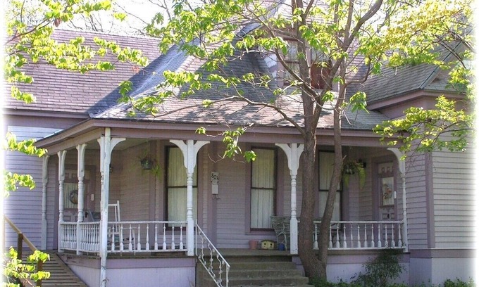 Bonham Casa | Cabaña histórica con estanque en el patio trasero
