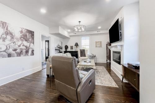 West Fairfax Casa | Historic Culpeper Farmhouse