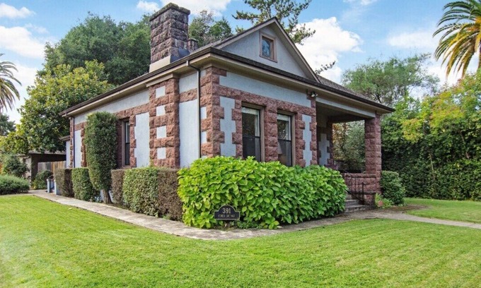 Sonoma Casa | Cuneo Cottage Downtown Sonoma