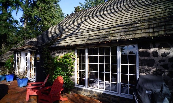 Country Club - North Shore Casa | Histórico Inglés Country Lake House
