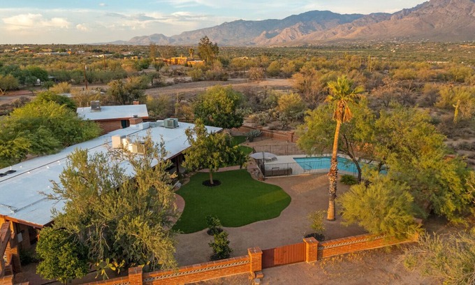 Casas Adobes Casa | Historic Estate | Mnt Views | Pool | W/Guest House