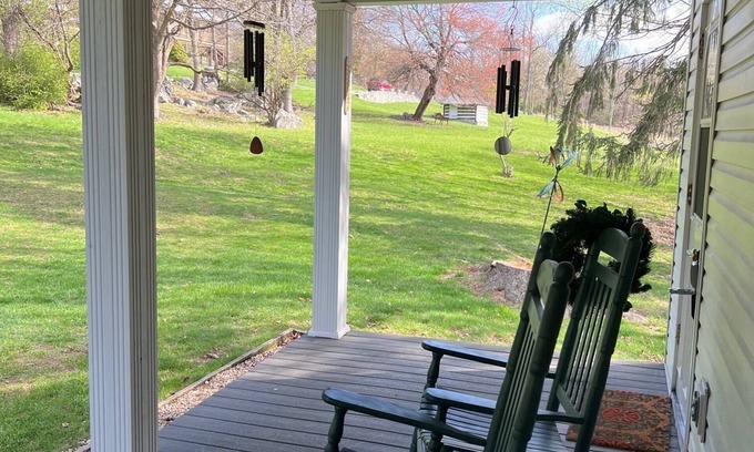 Blue Ridge Summit Casa | Historic farmhouse - scenic views, steeped in history