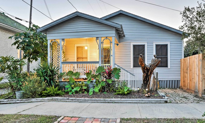 Galveston Cabaña | ¡NUEVO! Linda casa de campo en el distrito histórico de Galveston