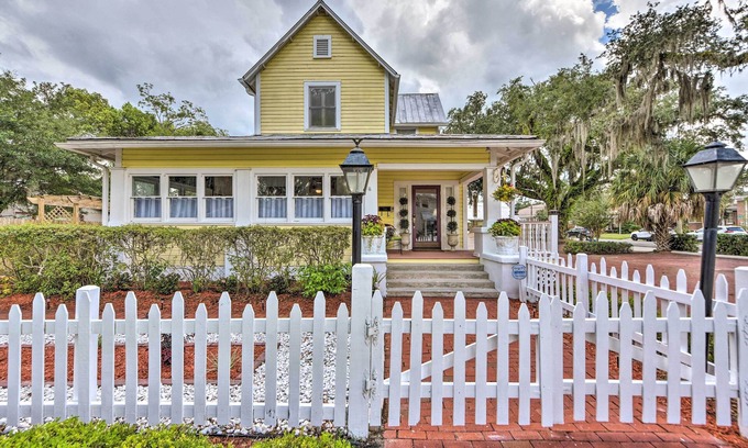 Green Cove Springs Casa | Historic Green Cove Springs Home - Walk to Coast!