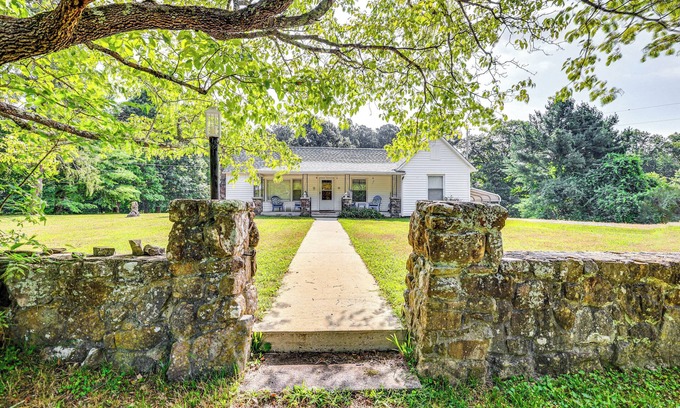 Saint Andrews Casa | ‘Historic Hawkins House’ Located on Sewanee Campus