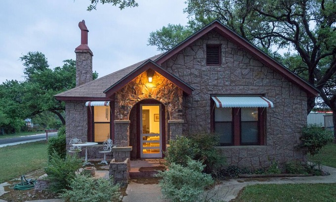 Johnson City Cabaña | Histórico Cottage Hill Country