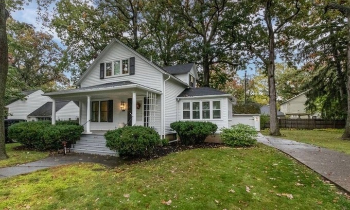 Lewiston Casa | Historic home in the Village of Lewiston - short walk to dining, concerts, river