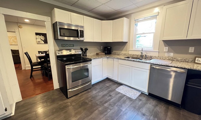 Mount Pleasant Casa | Historic Home in Mt Pleasant