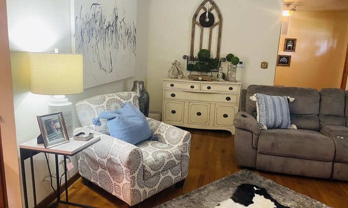 Paragould Casa | Historic home on West Main