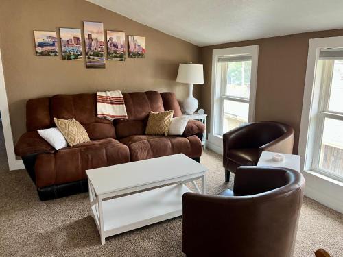 Sunnyside Casa | Historic Home with Farm Fresh Eggs in Denver