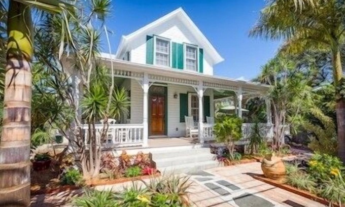 Meadows Casa | Historic House, Gorgeous Porch, Great Location, See 5 Star Reviews