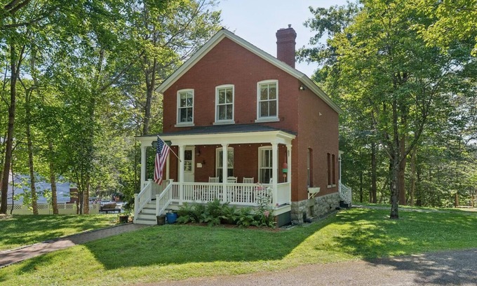 Portland Casa | Historic Island Retreat on Great Diamond Island with resort like amenities!