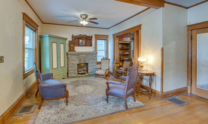 Northeast Kansas City Casa | Historic Kansas City Home, 1 Mi to Kessler Park!