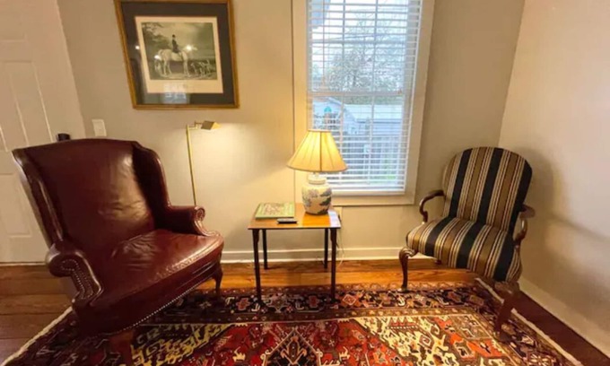 Historic District - North Cabaña | Historic King Bed Cottage, Pvt Parking, Pvt Patio, Flexible Cancellations