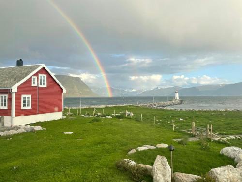 Godøy Casa | Historic Lighthouse Keeper's House At Høgstein