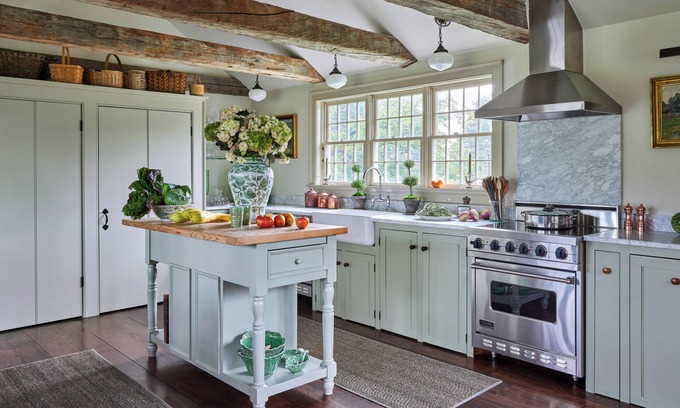 Litchfield Otro | Historic Litchfield Luxury Farmhouse