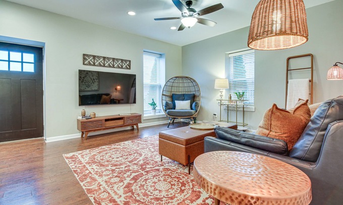 Loveland Apartamento | Historic Loveland Apt: Walk to Little Miami River!