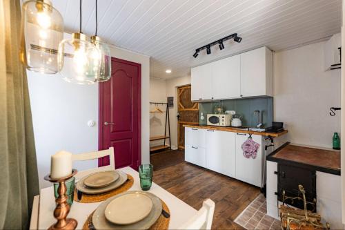 Kuressaare Apartamento | Historic Manor Apartment