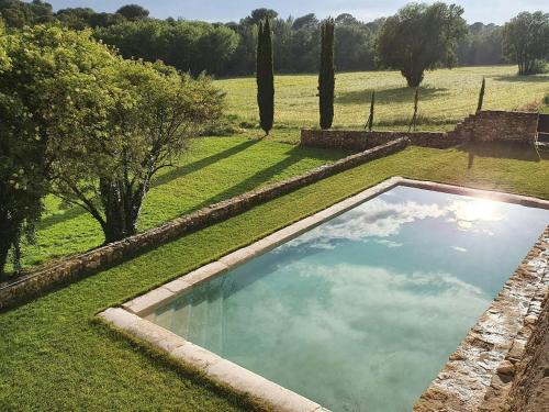 La Tour-d'Aigues Casa | Historic Mansion In Provence Vineyards