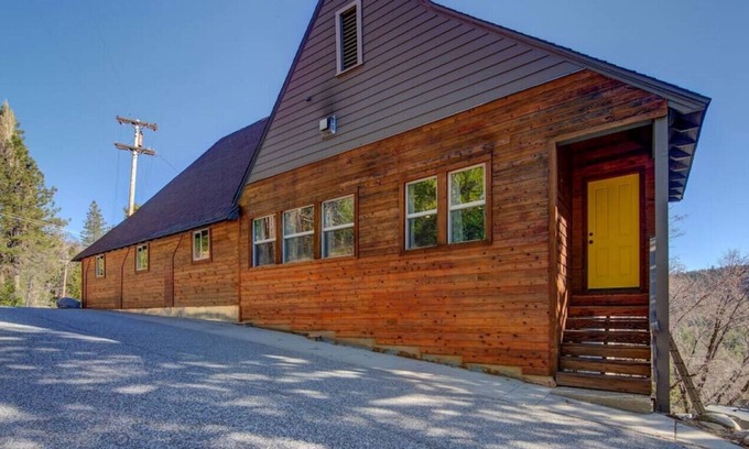 Alta Casa | Historic Mercantile Mountain Property
