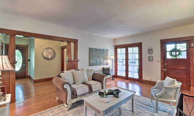 Mountain Home Casa | Historic Mountain Home Haven w/ Large Yard!