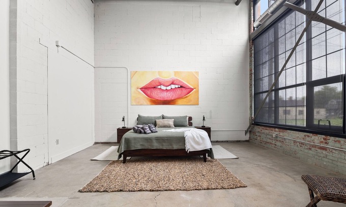 Newark Apartamento | Historic Newark Station- 10% off Earthworks Cafe