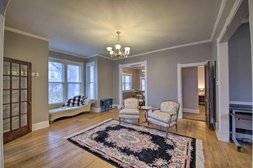 Noblesville Casa | Historic Noblesville Home Walk to Downtown Shops!