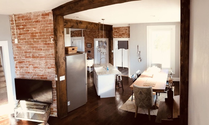 Saratoga Casa | Propiedad histórica totalmente renovada!
