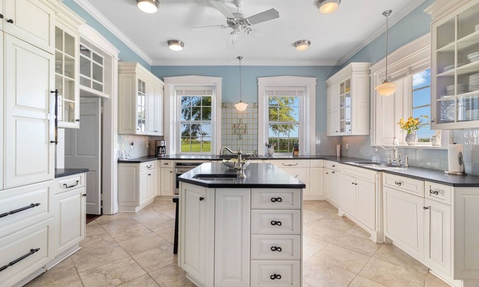 Saluda Casa | Rosegill histórico cerca de Urbanna, VA, el río Rappahannock