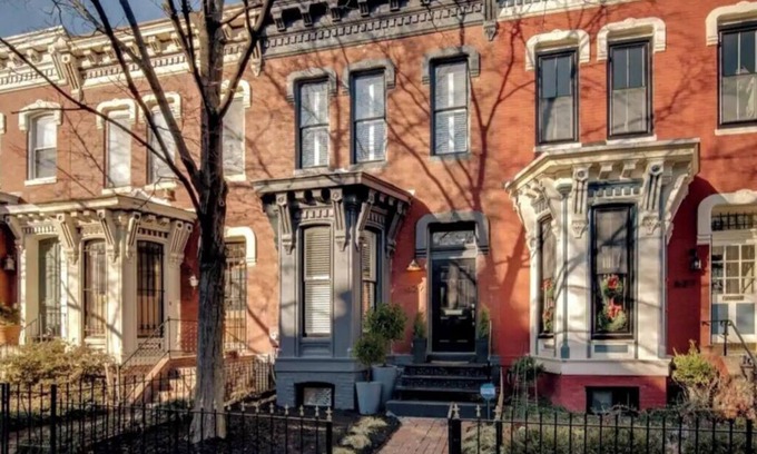 Shaw Casa | Historic rowhouse in heart of Shaw