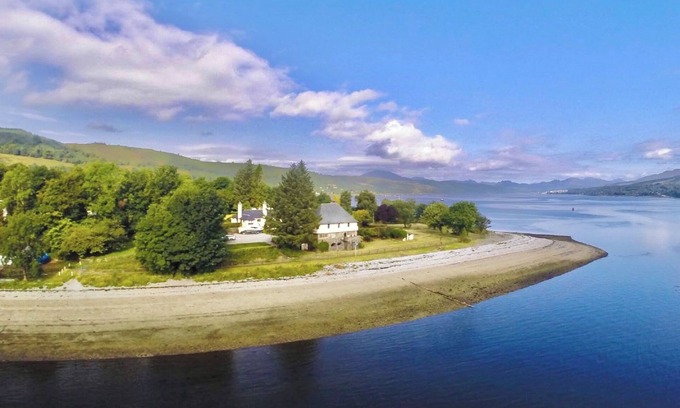 Rosneath Casa | Historic Scottish Loch Side Home of a Royal Princess - 20 Miles From Loch Lomond