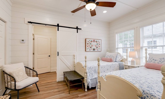 Laurel Casa | Historic Short 7th Ave Bungalow near Laurel's Historic District!