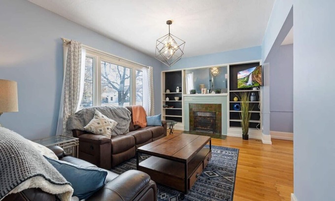 Central City Casa | Historic SLC Trolley Square 2 bd Home