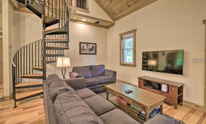 Damascus Casa | Evolve Damascus Historic Stone Cottage Fire Pit