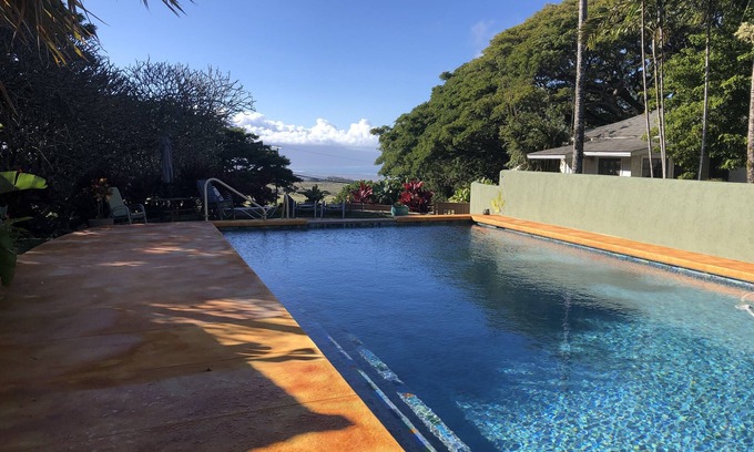 Makawao Casa | Histórico Maui Casa, 7 Unidad Estate, piscina, Maui Central Location
